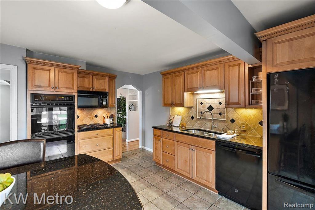 3106 N Vermont Avenue