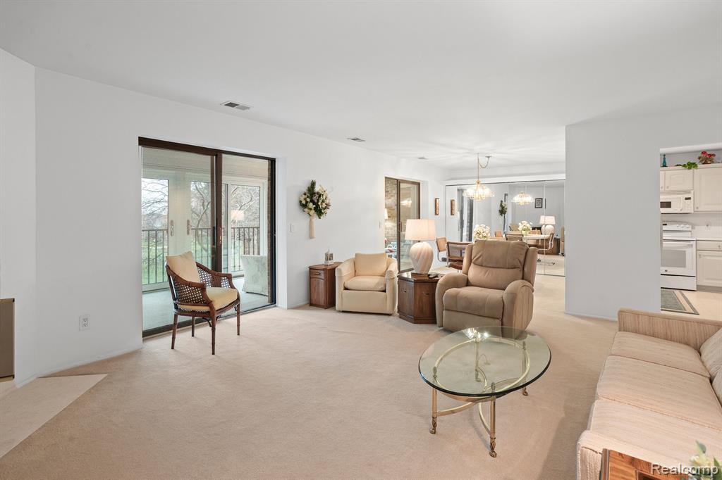 17981 University Park Drive # 6 Unit: Building 6