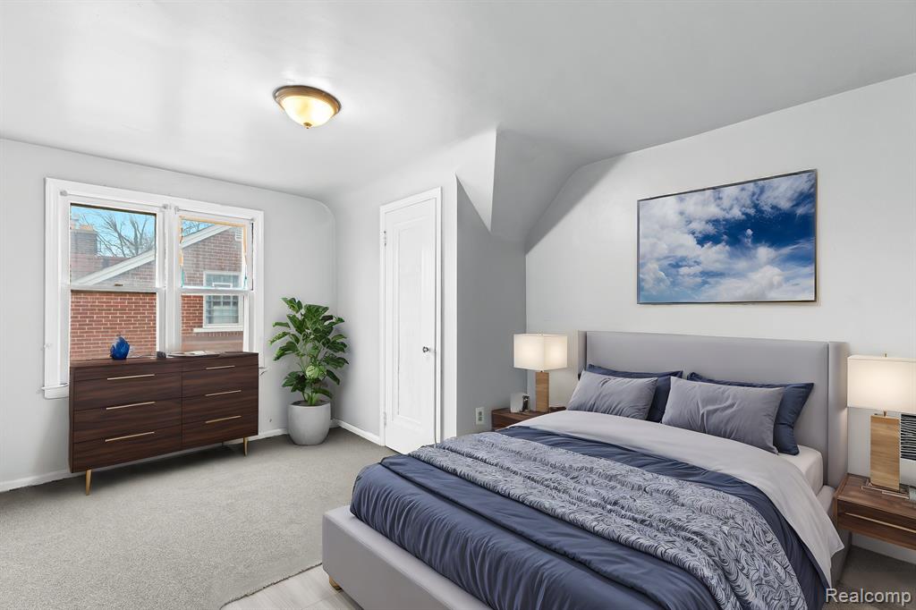 11339 Roxbury Street