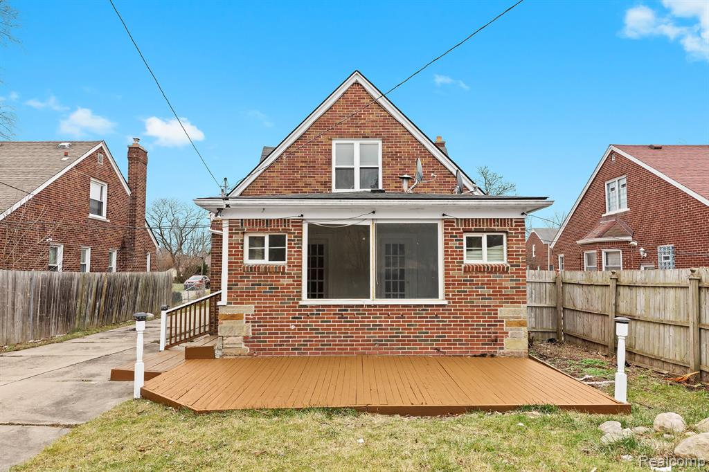 11339 Roxbury Street