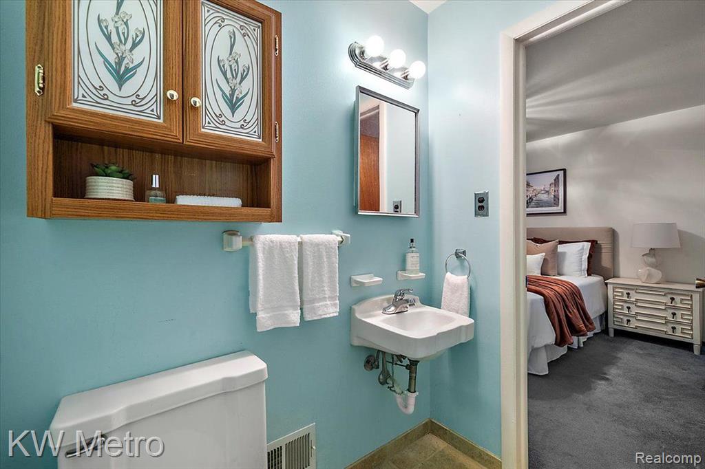 18211 E 13 Mile Road