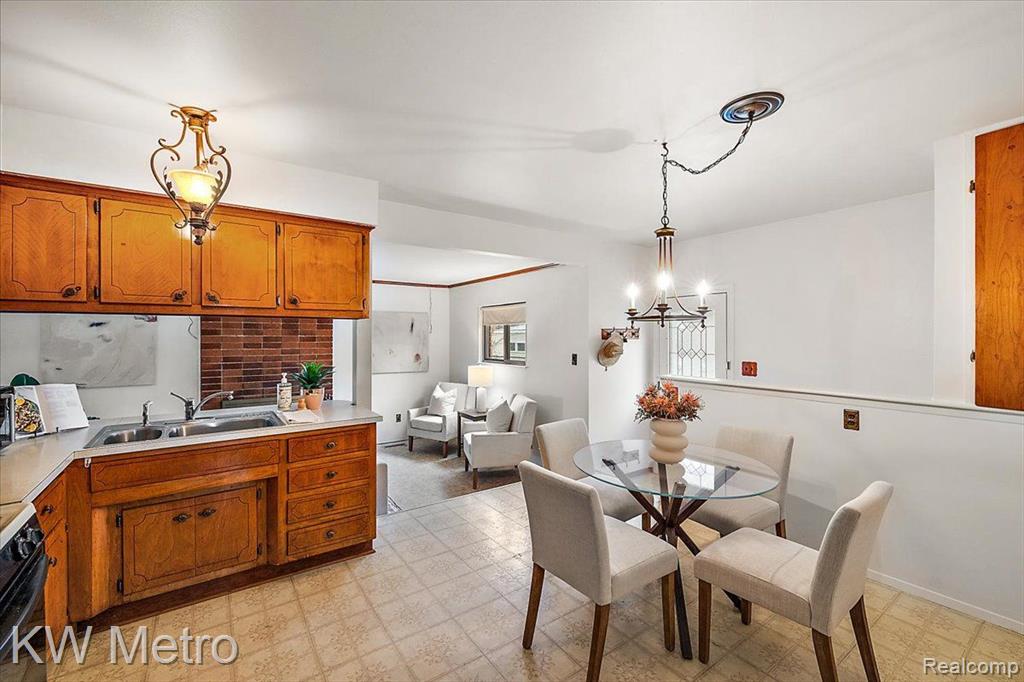 18211 E 13 Mile Road