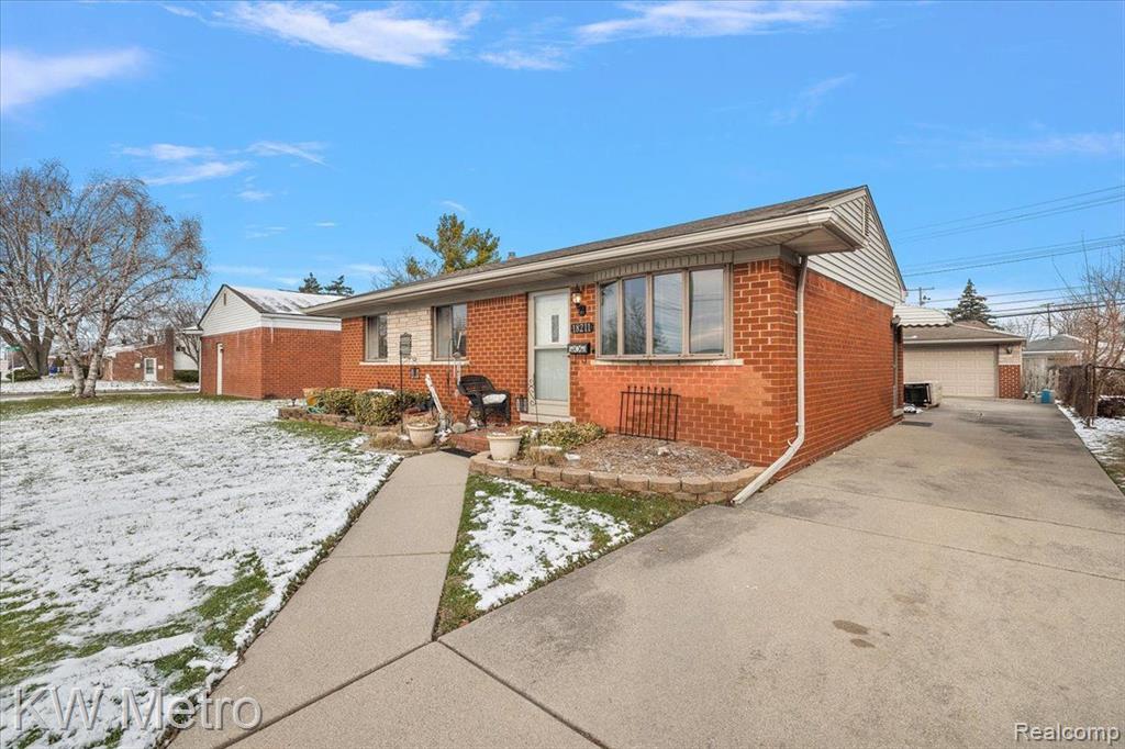 18211 E 13 Mile Road