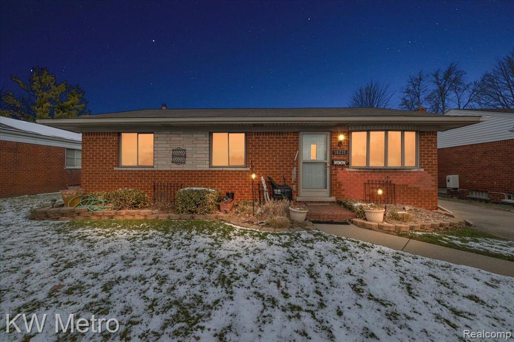 18211 E 13 Mile Road