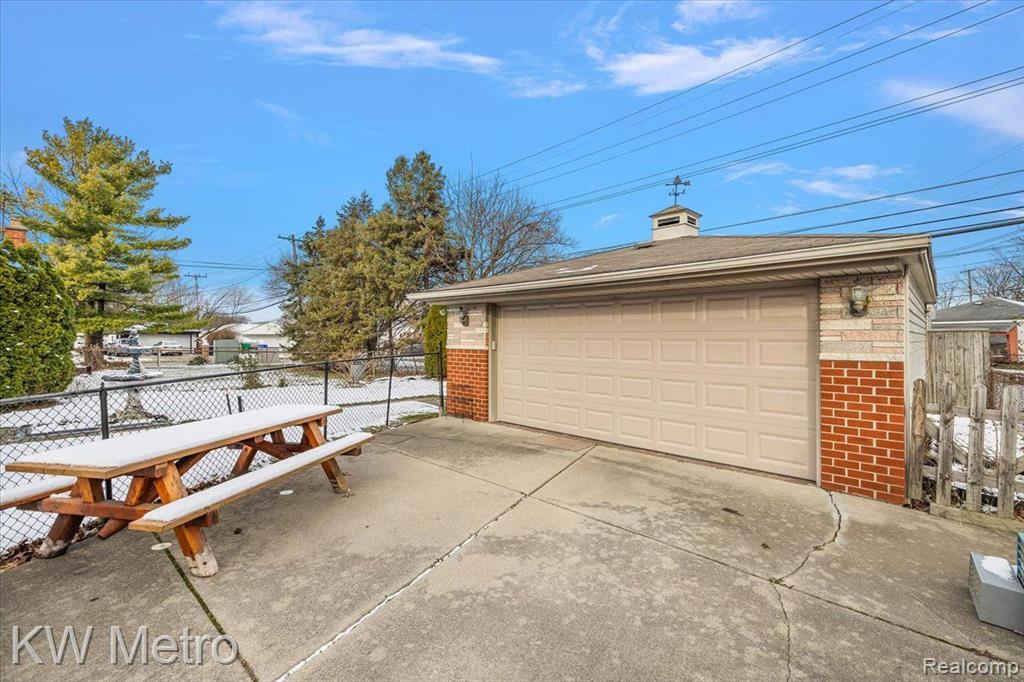 18211 E 13 Mile Road