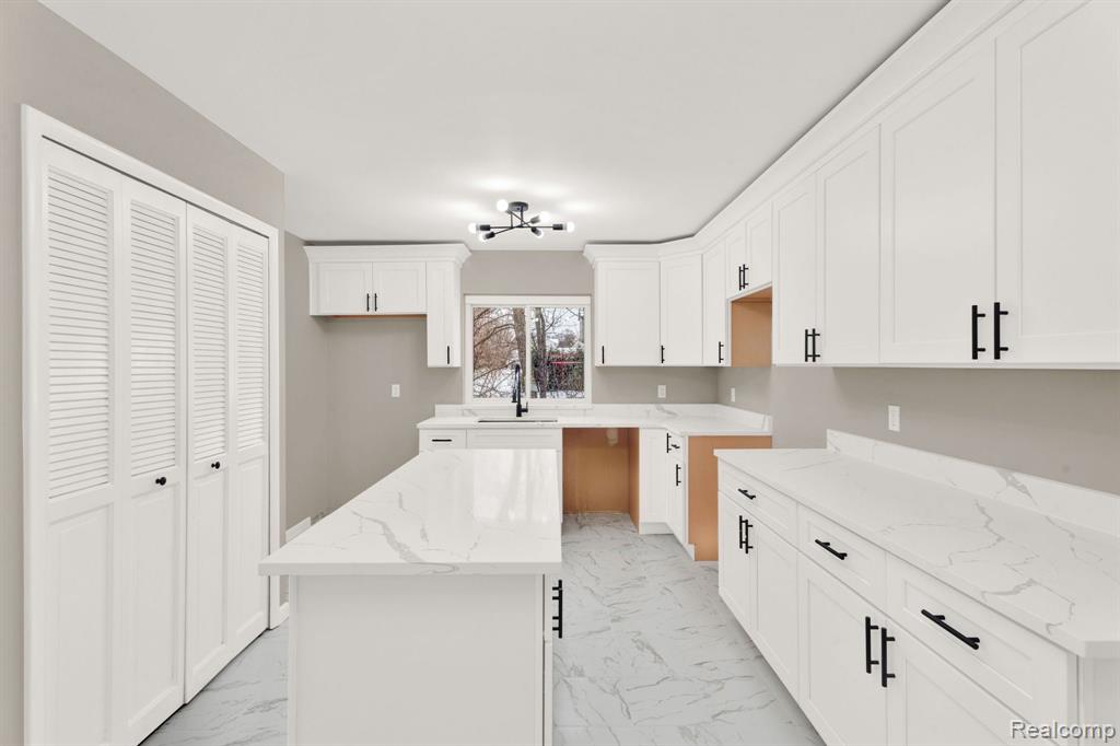 7820 Rampart Trail