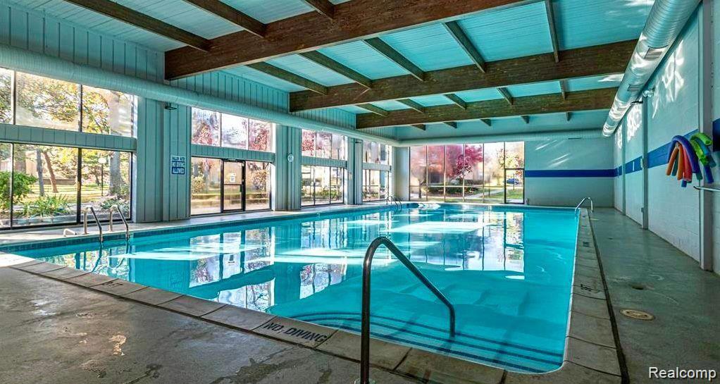 18305 University Park Drive # 5 Unit: Building 5