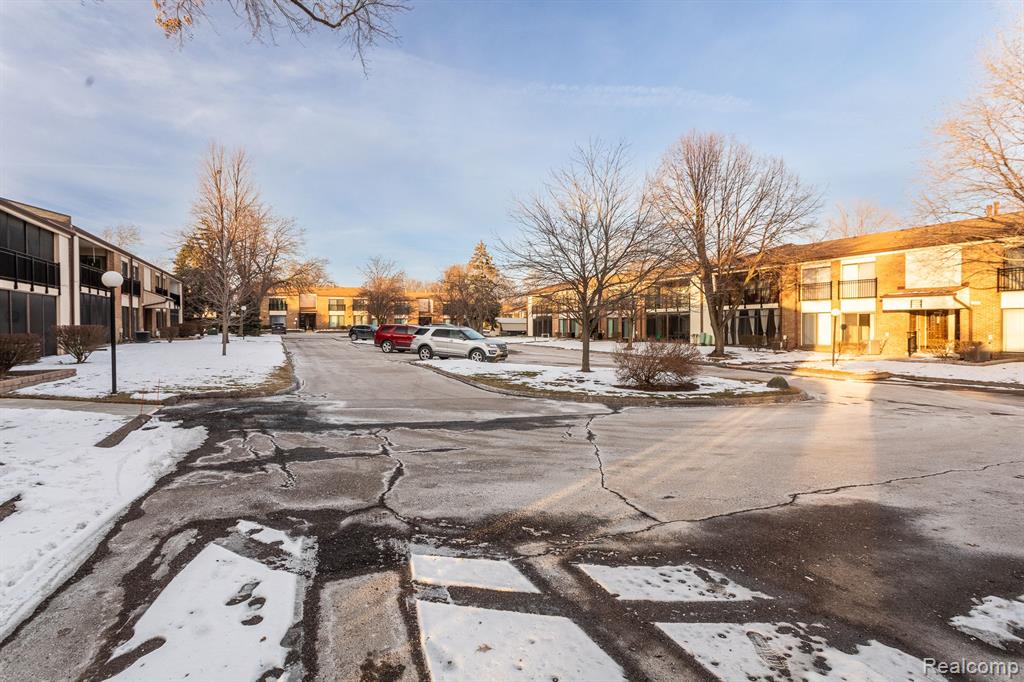 18305 University Park Drive # 5 Unit: Building 5