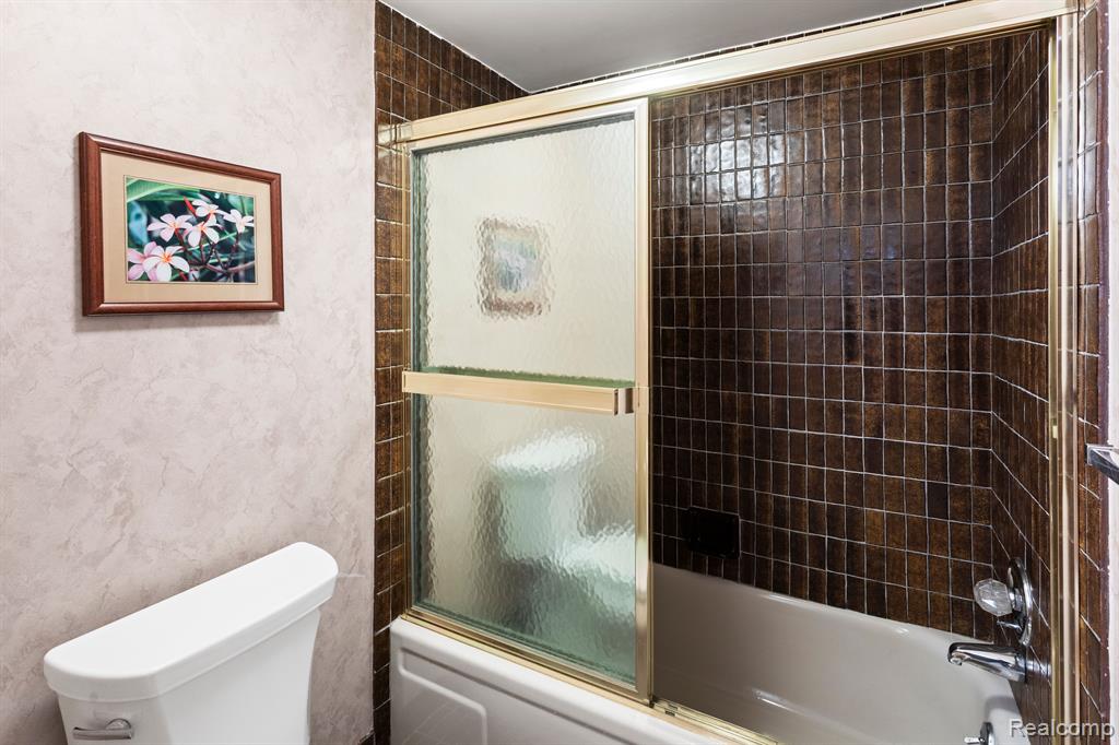 18305 University Park Drive # 5 Unit: Building 5