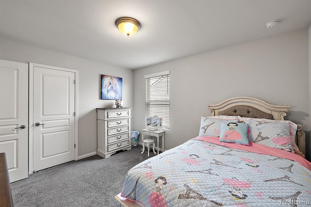 16099 Adelaide Drive