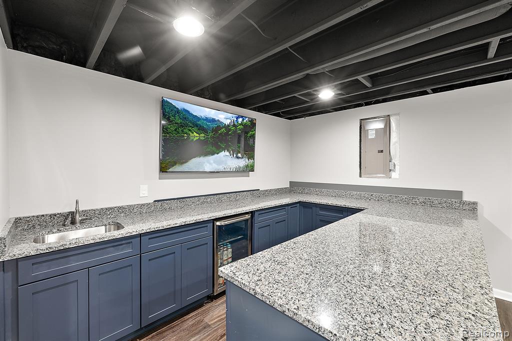 16099 Adelaide Drive