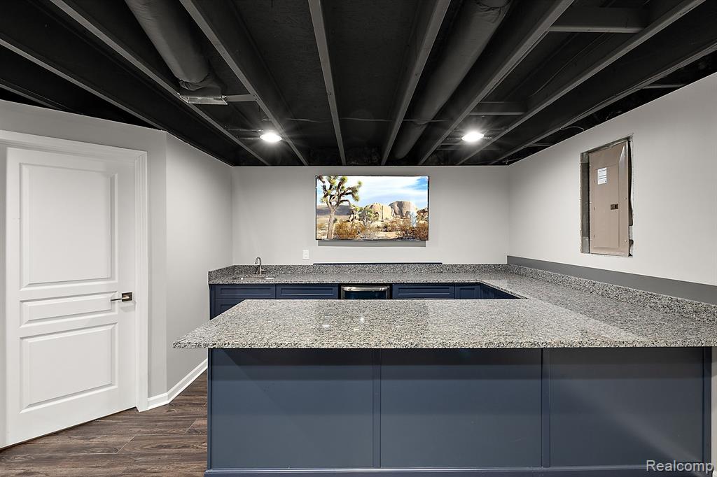 16099 Adelaide Drive