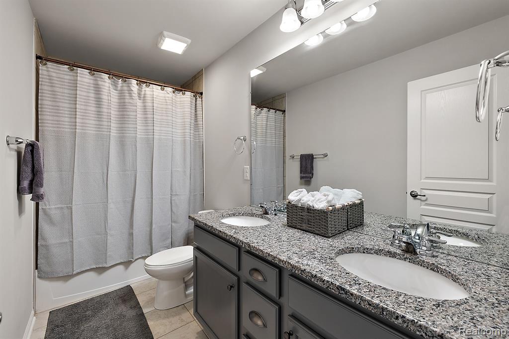 16099 Adelaide Drive