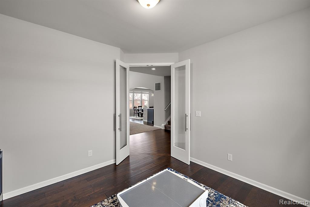 16099 Adelaide Drive