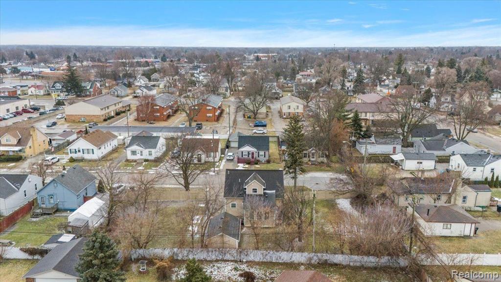 16441 Roberts Street