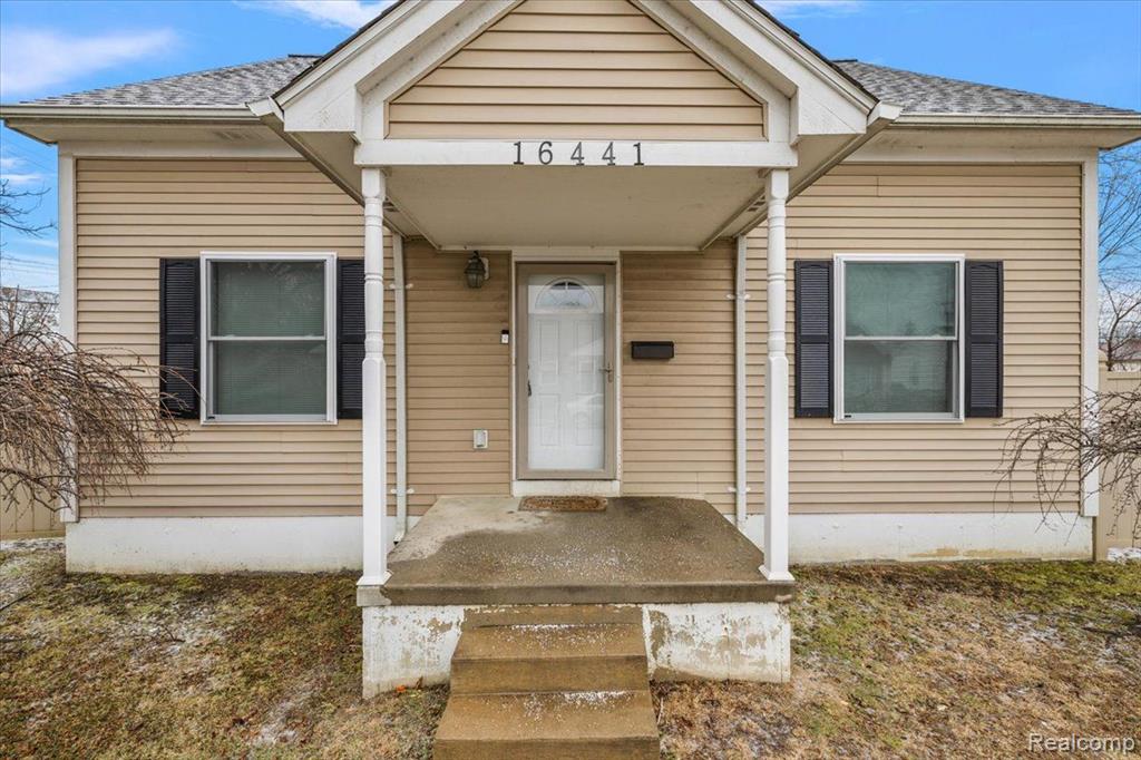 16441 Roberts Street