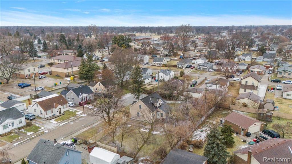 16441 Roberts Street