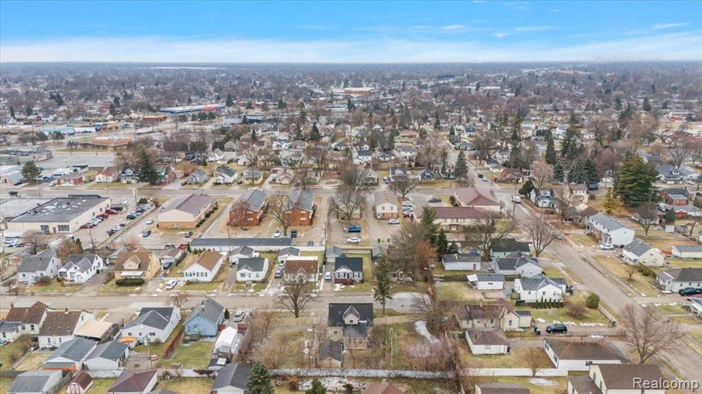 16441 Roberts Street