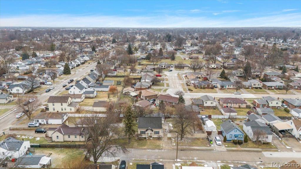 16441 Roberts Street