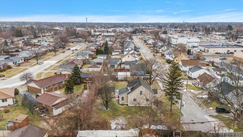 16441 Roberts Street