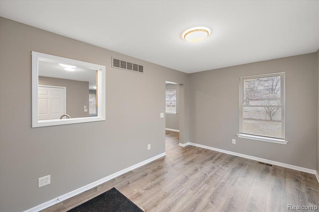 16441 Roberts Street