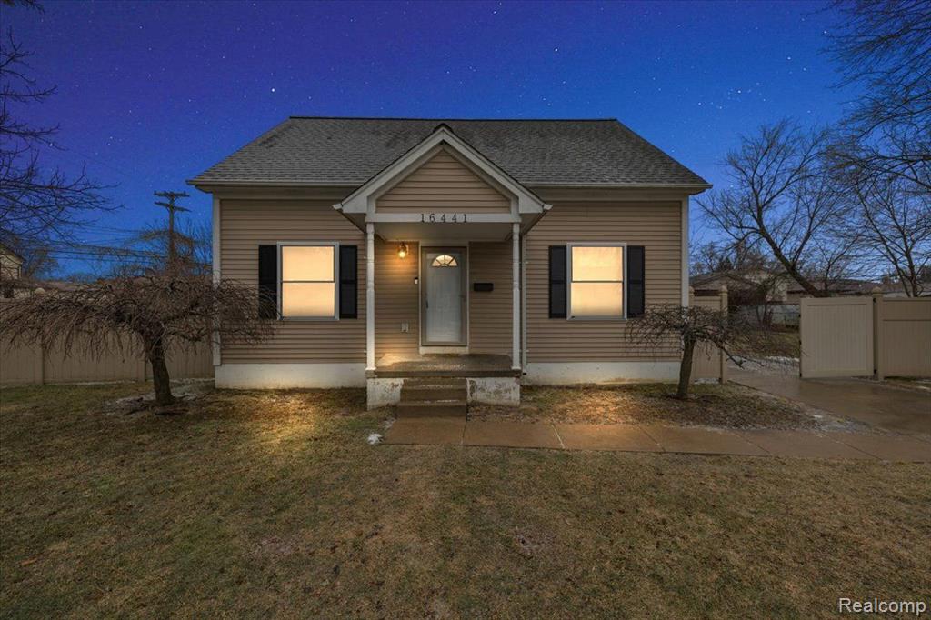 16441 Roberts Street