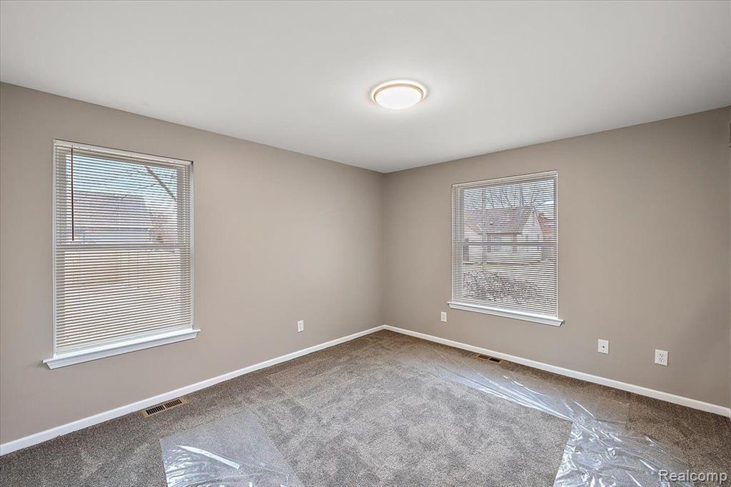 16441 Roberts Street