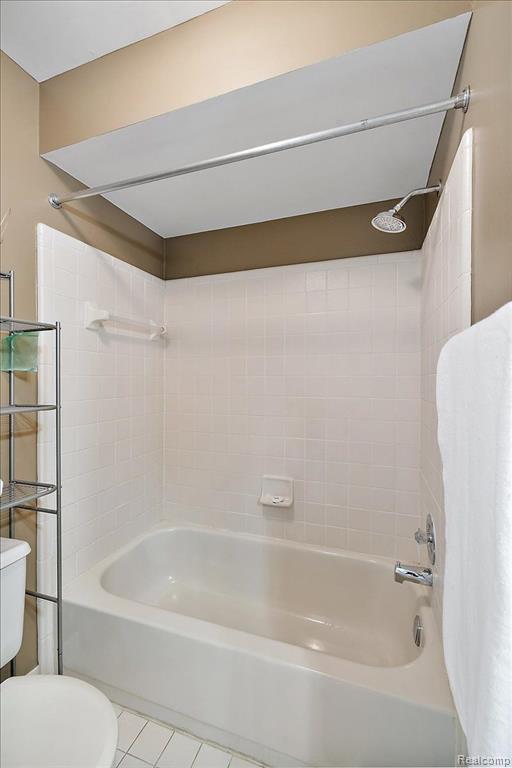 37430 N Laurel Park Drive