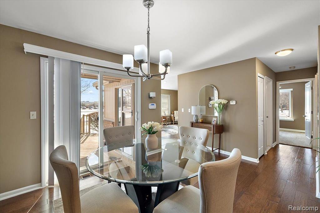 37430 N Laurel Park Drive