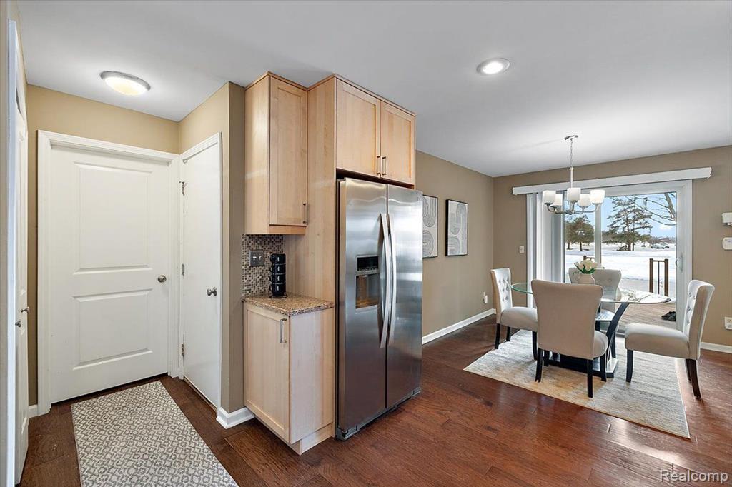 37430 N Laurel Park Drive