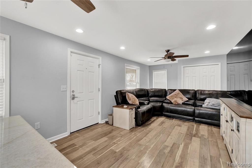 23804 Kathleen Avenue