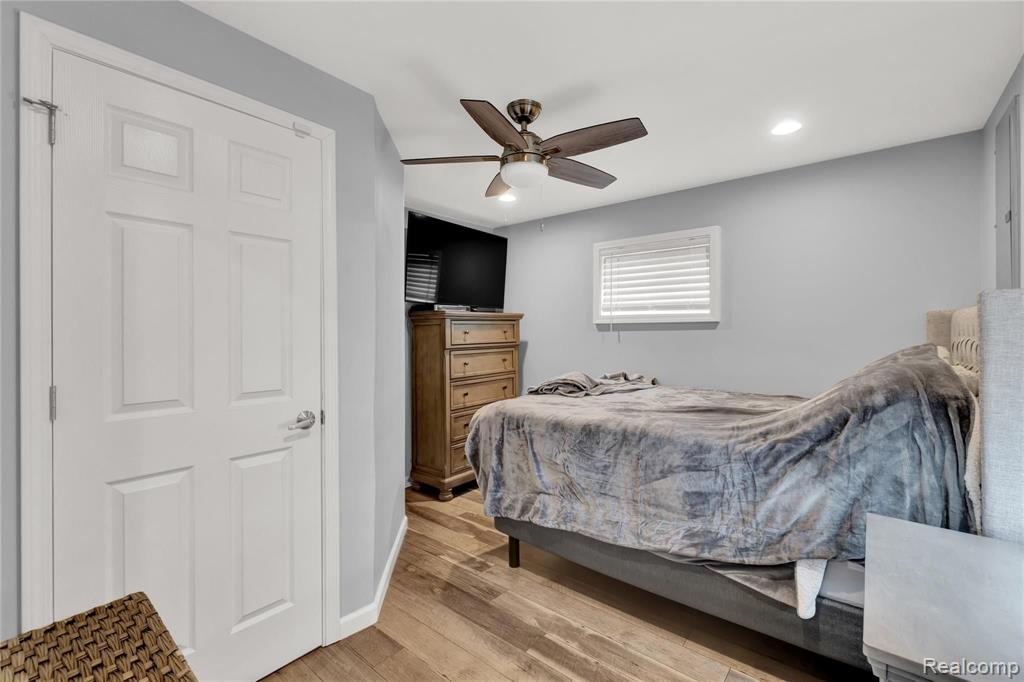 23804 Kathleen Avenue