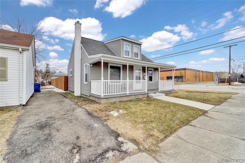 23804 Kathleen Avenue