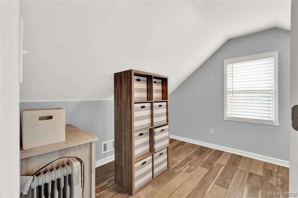 23804 Kathleen Avenue