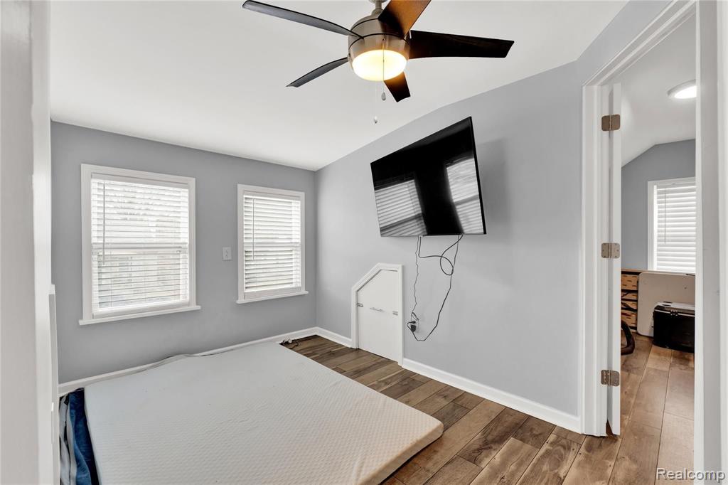 23804 Kathleen Avenue