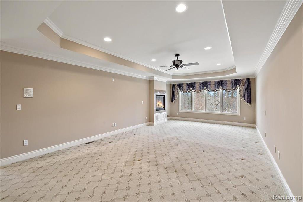 1340 Valley Crest
