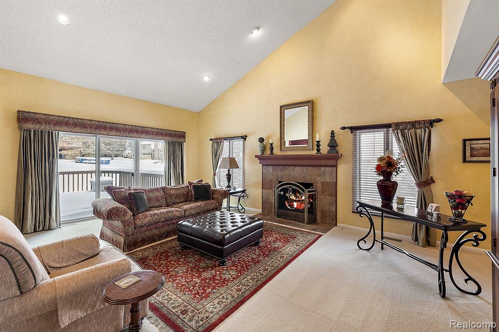 39074 Horton Drive