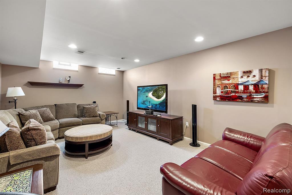 39074 Horton Drive