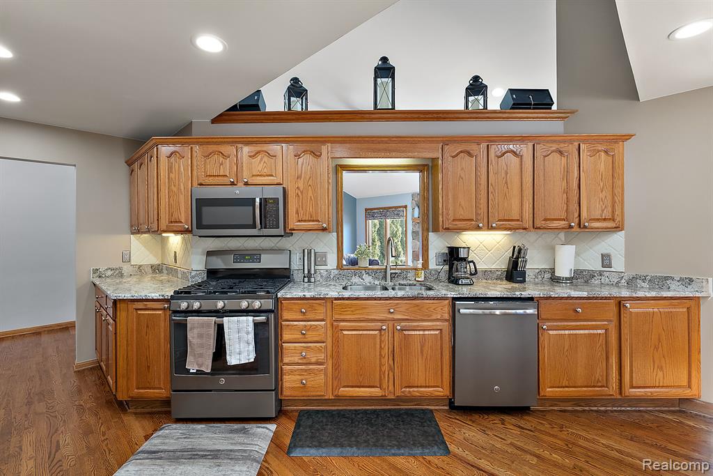 2272 Belle River Road