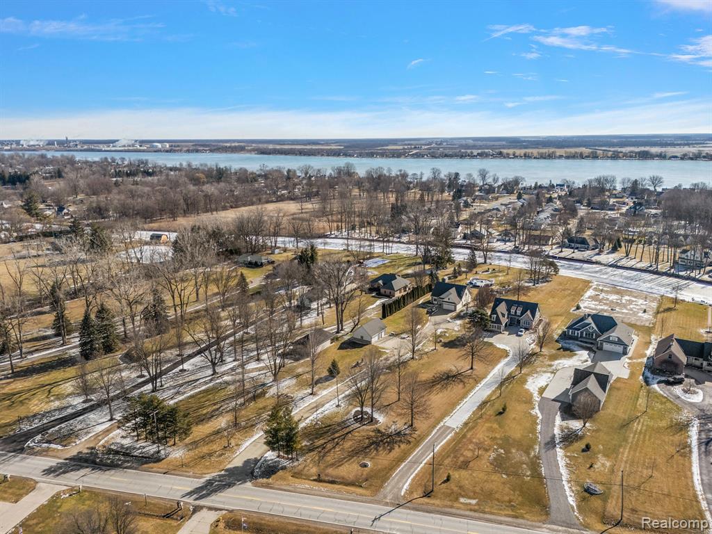 2272 Belle River Road