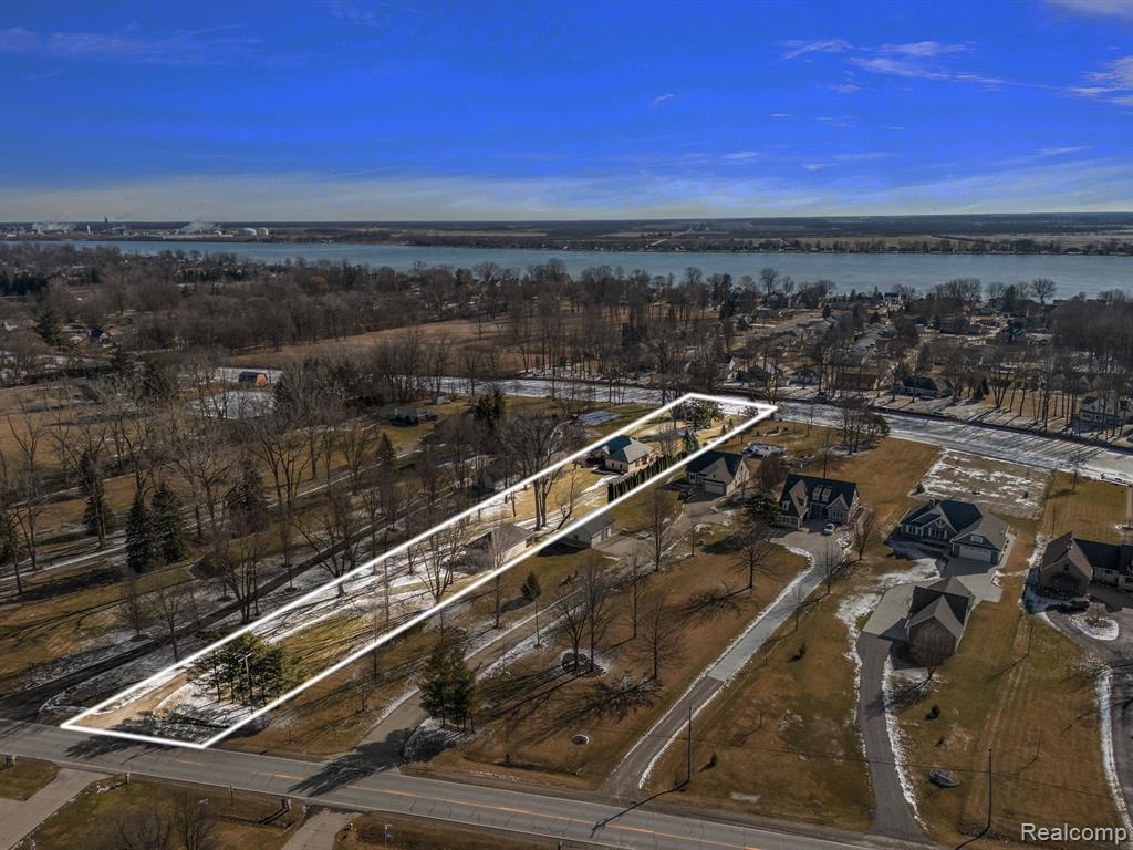 2272 Belle River Road