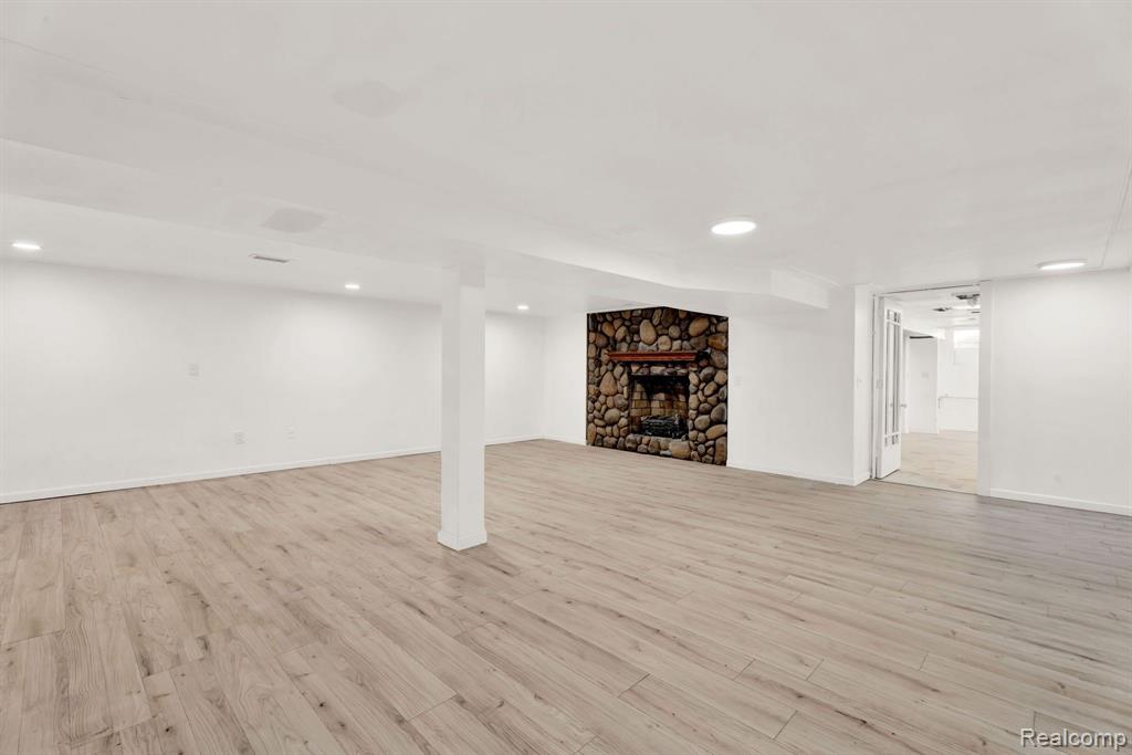 780 Bow Lane