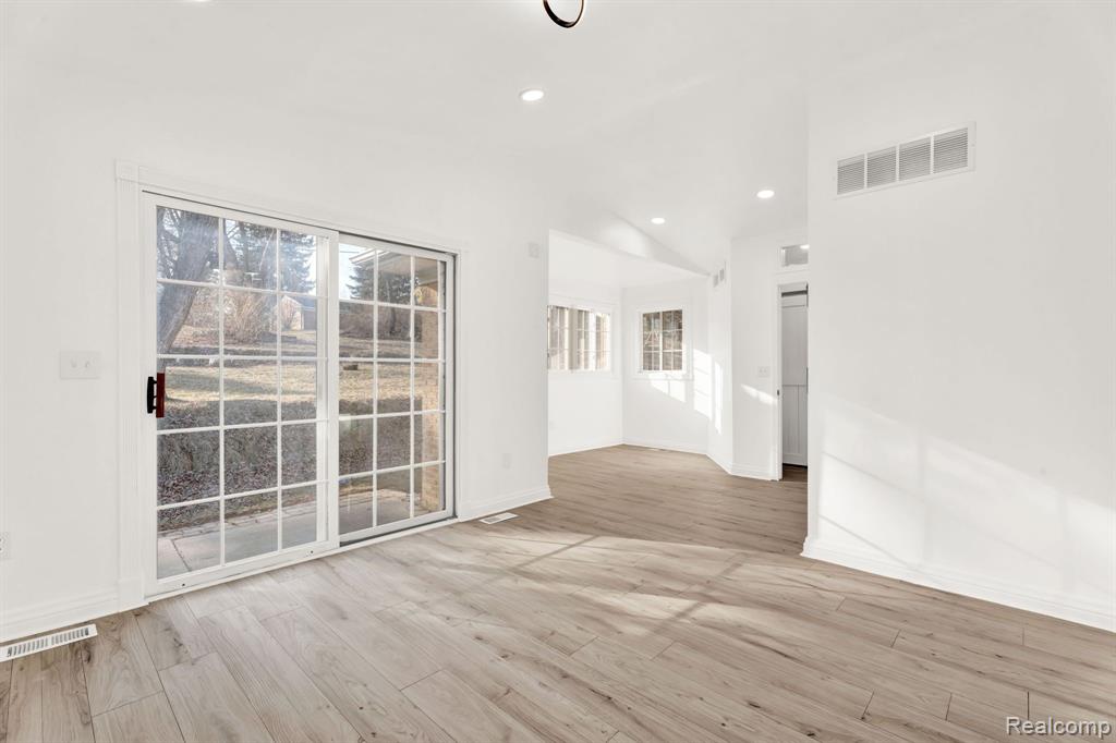 780 Bow Lane