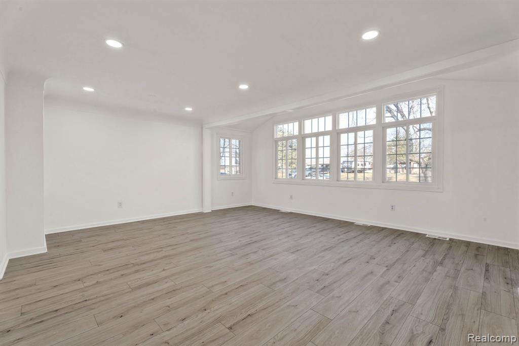 780 Bow Lane
