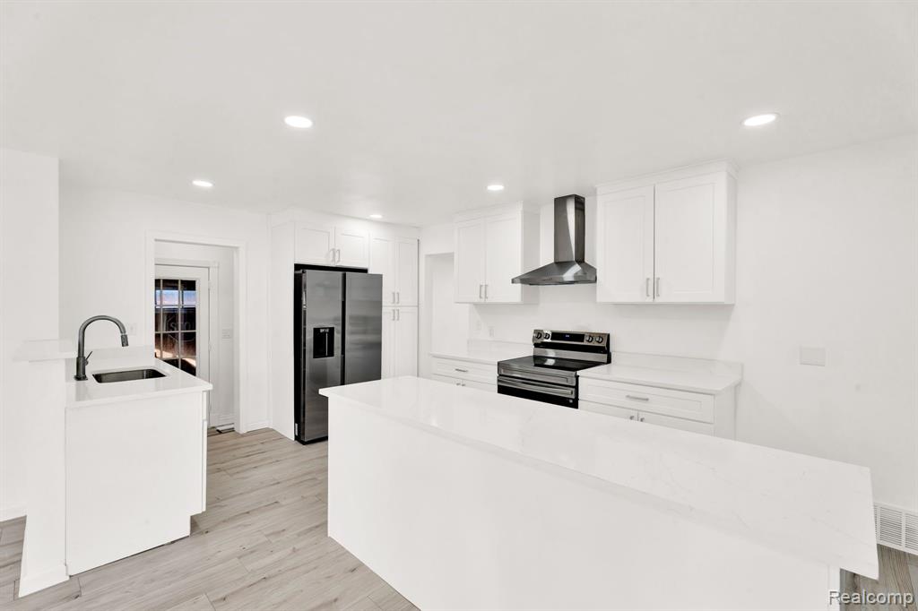780 Bow Lane