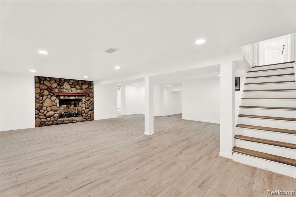 780 Bow Lane