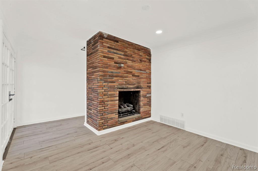 780 Bow Lane