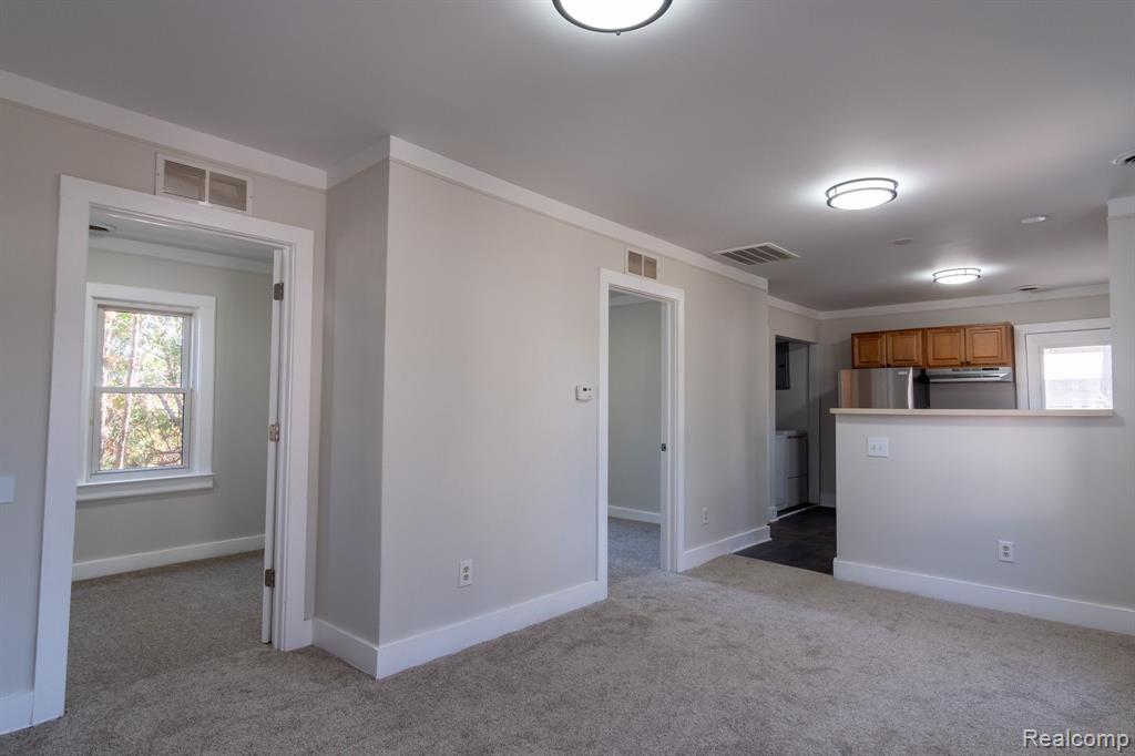 141 W Granet Avenue