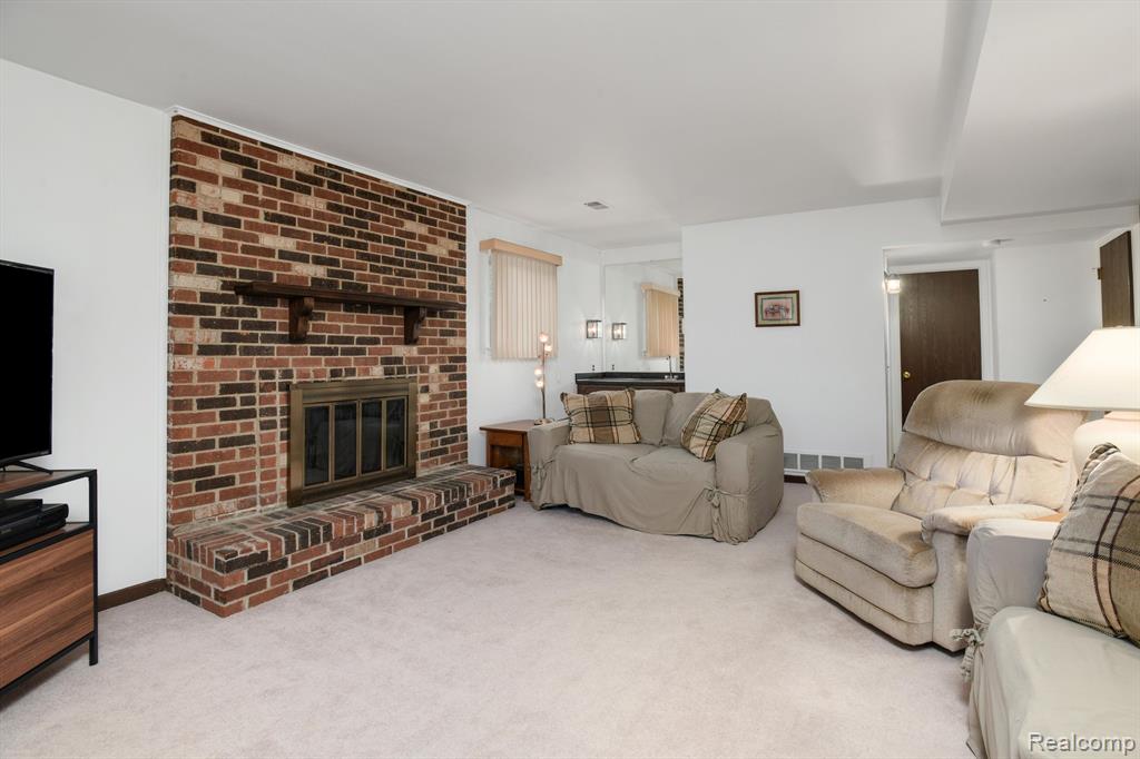 38982 Sutton Drive