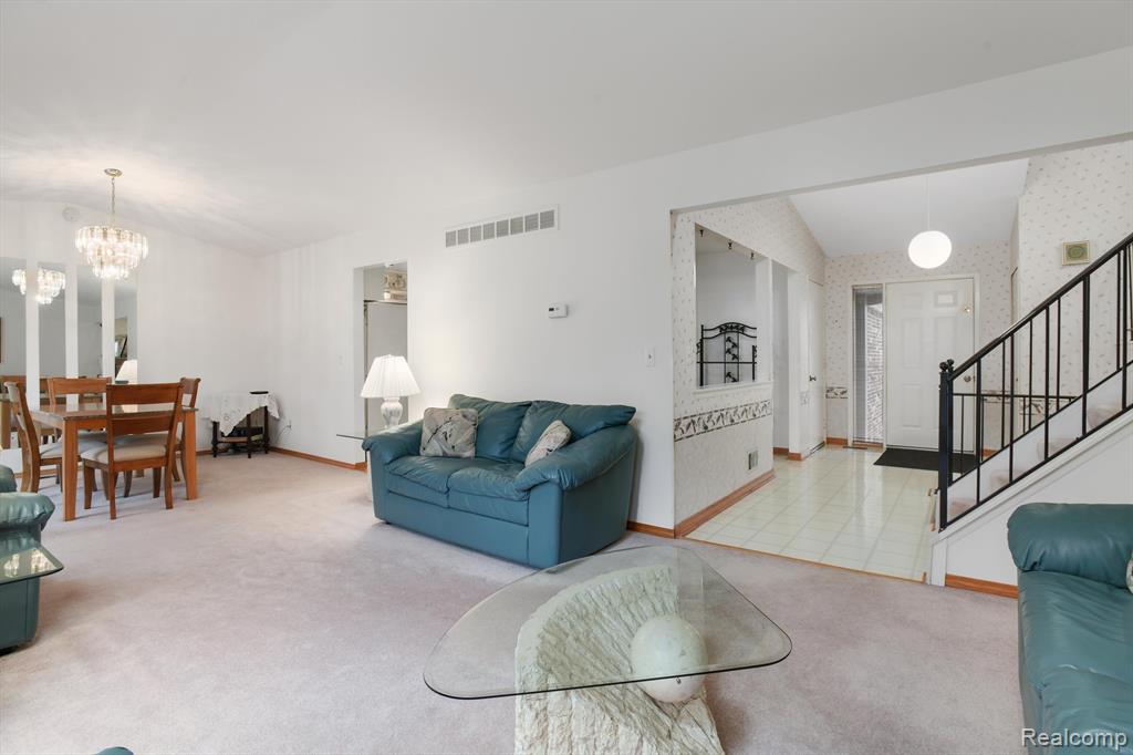 38982 Sutton Drive